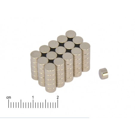 Magnes neodymowy N38 — średnica ⌀5 mm, wysokość 4 mm