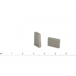 Magnes — długość 15 mm, szerokość 3 mm, wysokość 2 mm — neodymowy (N38)