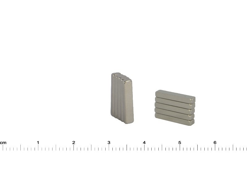 Magnes — długość 15 mm, szerokość 3 mm, wysokość 2 mm — neodymowy (N38)