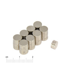 Magnes neodymowy — średnica ⌀7 mm, grubość 1,2 mm — N38
