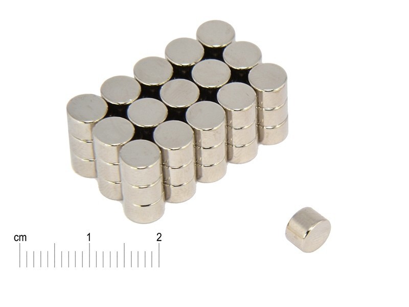 Magnes neodymowy— średnica ⌀6 mm, grubość 4 mm — (N38)