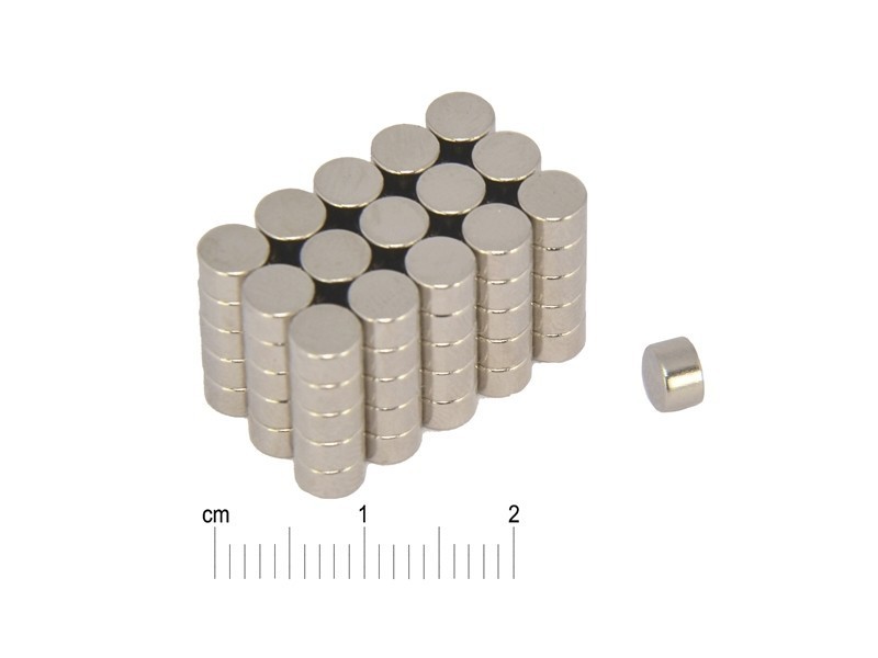 Magnes — średnica ⌀5 mm, grubość 2 mm — neodymowy (N38)