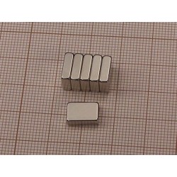 Magnes — długość 10 mm, szerokość 7 mm, wysokość 3 mm — neodymowy (N38) - 002
