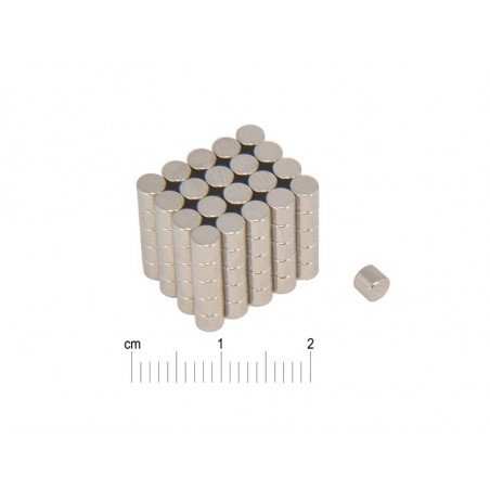 Mały magnes neodymowy — średnica 3,5 mm, wysokość 3 mm — N38