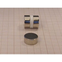 Magnes — średnica ⌀22 mm, grubość 10 mm — neodymowy (N38) - 002