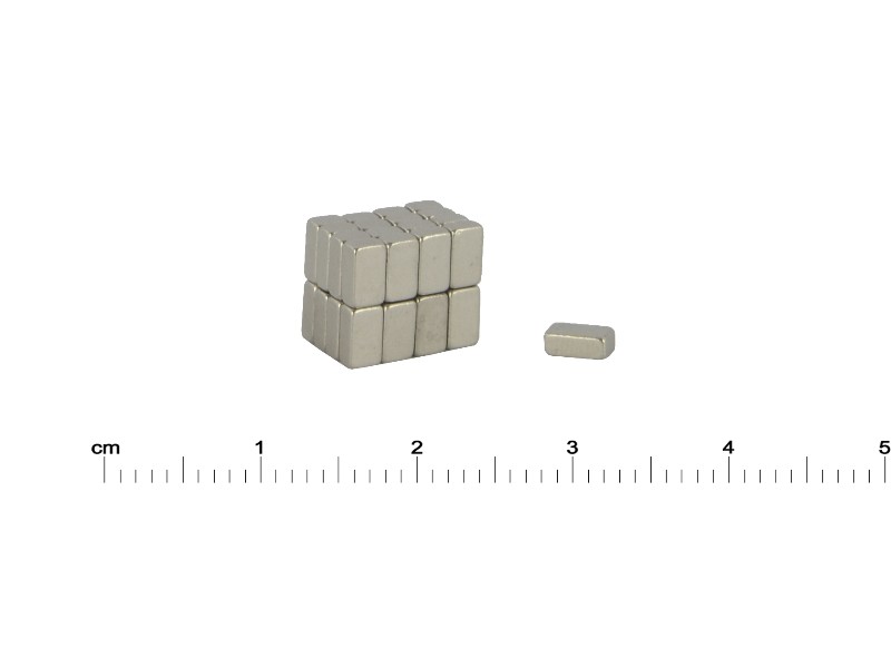 Magnes — długość 5 mm, szerokość 3 mm, wysokość 2 mm — neodymowy (N38)
