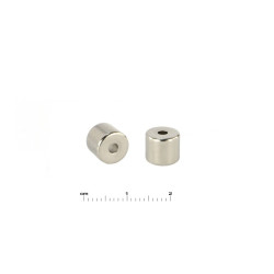Magnes — średnica ⌀7,8 mm, otwór ⌀2 mm, wysokość 8,5 mm — neodymowy (N48)