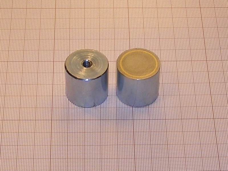 UM 27 X 25,4 / M6 / A - uchwyt magnetyczny alnico