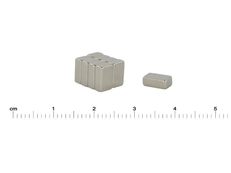 Magnes neodym — dł. 8 mm, szer. 5 mm, wys. 3 mm — N38
