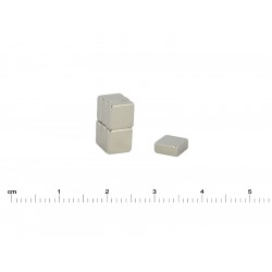 Magnes — długość 7 mm, szerokość 7 mm, wysokość 3 mm — neodymowy (N38)