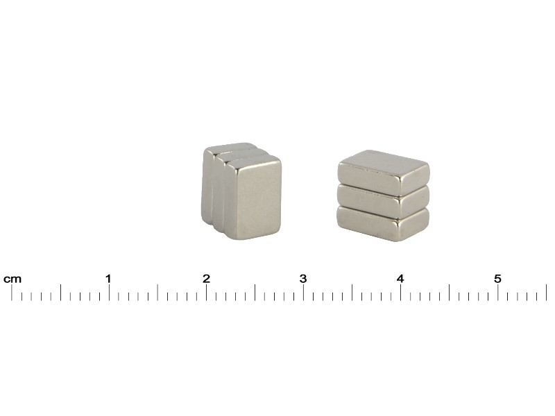Magnes — długość 10 mm, szerokość 7 mm, wysokość 3 mm — neodymowy (N38)