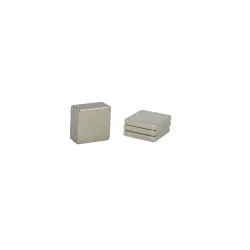 Magnes — długość 12 mm, szerokość 12 mm, wysokość 2 mm — neodymowy (N38) - 008