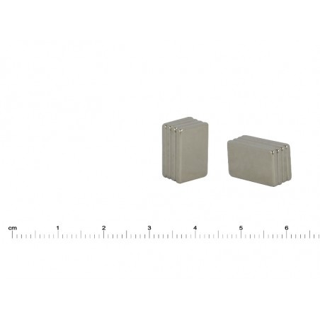 Magnes — długość 15 mm, szerokość 10 mm, wysokość 2 mm — neodymowy (N38)