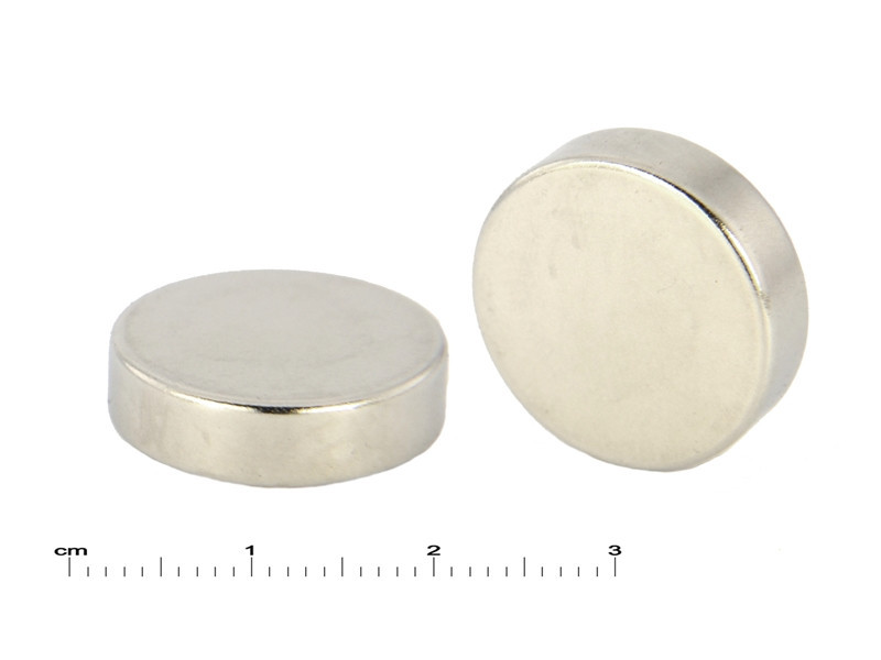 Magnes — średnica ⌀18 mm, grubość 5 mm — neodymowy (N38)