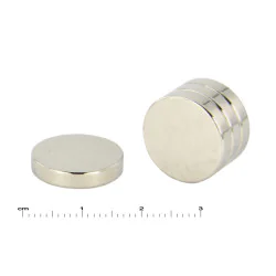 Magnes — średnica ⌀15 mm, grubość 3 mm — neodymowy (N38)