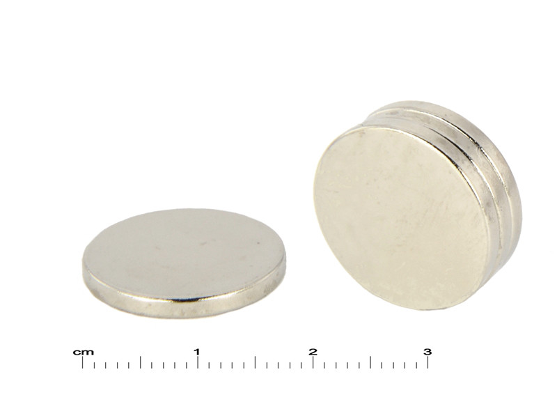 Magnes — średnica ⌀17 mm, grubość 2 mm — neodymowy (N38)