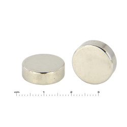 Magnes — średnica ⌀15 mm, grubość 4 mm — neodymowy (N38)