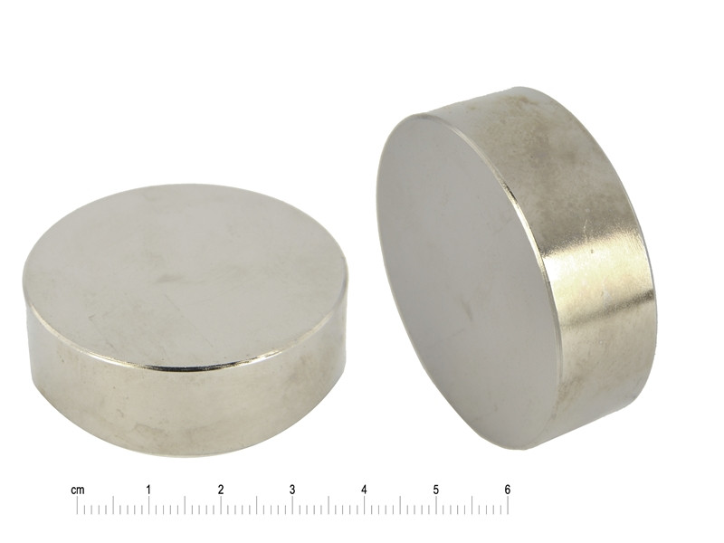 Magnes neodymowy — średnica ⌀45 mm, wys. 15 mm — N35