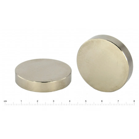 Mocny magnes — średnica ⌀40 mm, grubość 8 mm — neodymowy (N42)