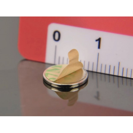 Cienki magnes samoprzylepny, okrągły — średnica ⌀10 mm, wys. 0,6 mm — klej 3M — neodymowy