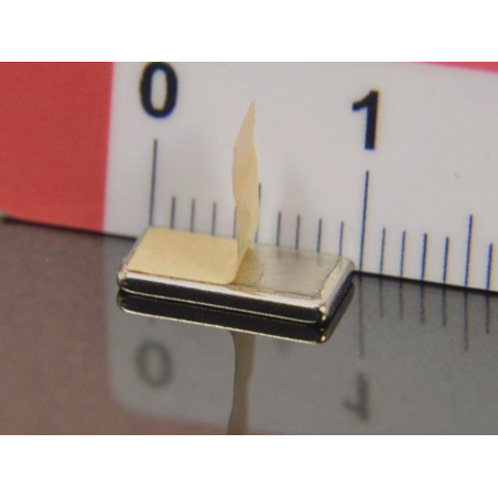 Magnes samoprzylepny, płytkowy — wymiary 10x5x1 mm — klej 3M — neodymowy (N38)