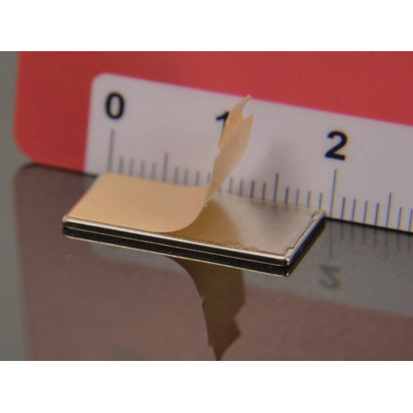 Magnes samoprzylepny, płytkowy — dł. 20 mm, szer. 10 mm, wys. 1 mm — klej 3M — neodymowy