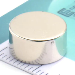Magnes — średnica ⌀12 mm, grubość 6 mm — neodymowy (N38) - 004
