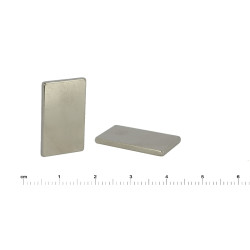 Magnes — długość 25 mm, szerokość 15 mm, wysokość 2 mm — neodymowy (N33) - 007