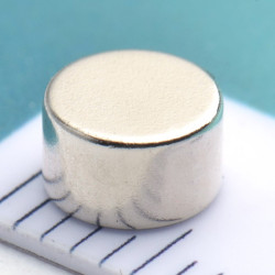 Magnes neodymowy — średnica ⌀5 mm, grubość 3 mm — N38