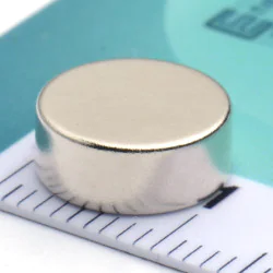 Magnes — średnica ⌀10 mm, grubość 4 mm — neodymowy (N38) - 005
