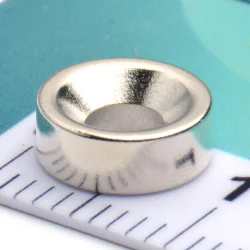 Magnes pod wkręt — średnica ⌀8 mm, ⌀6/⌀3,5 mm, 3 mm — neodymowy (N35) - 004