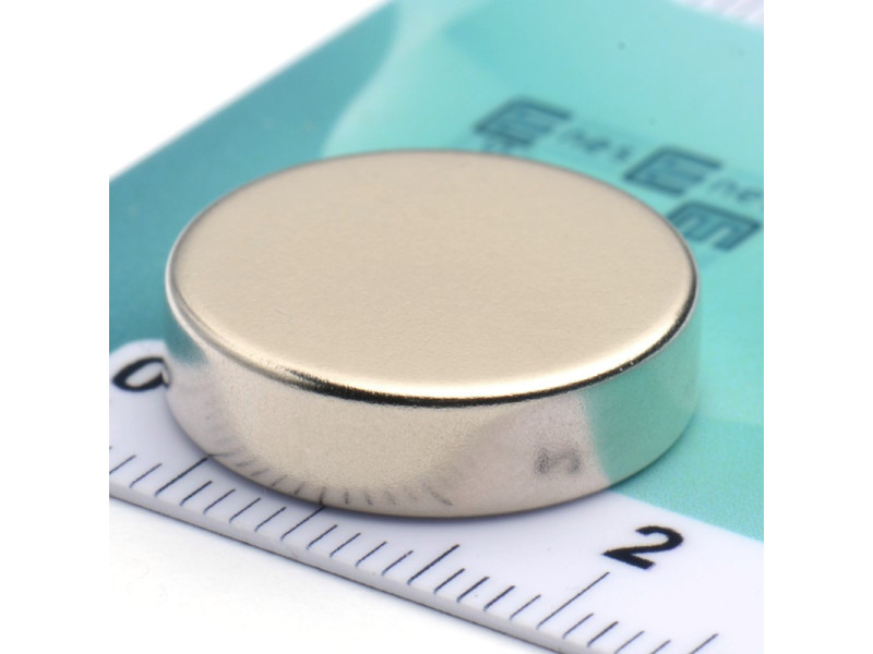 Magnes neodymowy — średnica ⌀18 mm, grubość 5 mm —  (N38)