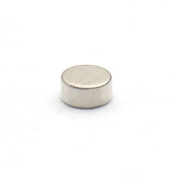 Magnes — średnica ⌀2 mm, grubość 1 mm — neodymowy (N38) - 003