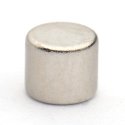 Mały magnes neodymowy — średnica 3,5 mm, wysokość 3 mm — N38 - 005