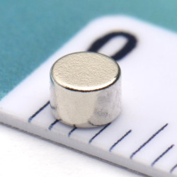 Mini magnes — średnica ⌀3 mm, grubość 2 mm — neodymowy (N38) - 002