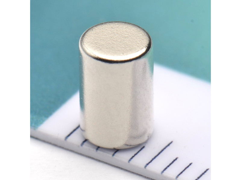Magnes neodymowy — średnica ⌀4 mm, wysokość 6 mm — materiał N35