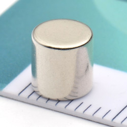 Magnes stały — średnica ⌀6 mm, wys. 6 mm — neodymowy (N38) - 004