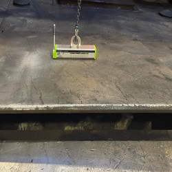 Chwytak podnośnik uchwyt magnetyczny FX-1500 uniwersalny magnes do blach 1500 kg, z rozłączanym polem magnetycznym