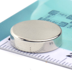Magnes neodymowy — średnica ⌀15 mm, grubość 4 mm — (N38)