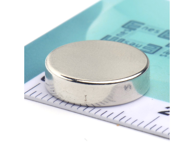 Magnes neodymowy — średnica ⌀15 mm, grubość 4 mm — (N38)
