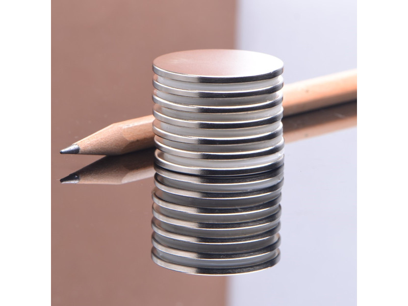 Magnes neodymowy — średnica ⌀30 mm, grubość 2 mm —  (N38)