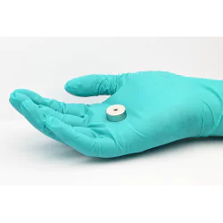 Magnes neodymowy z gwintem wewn. M4 w obudowie, średnica 19 mm, wys. 8 mm - 008
