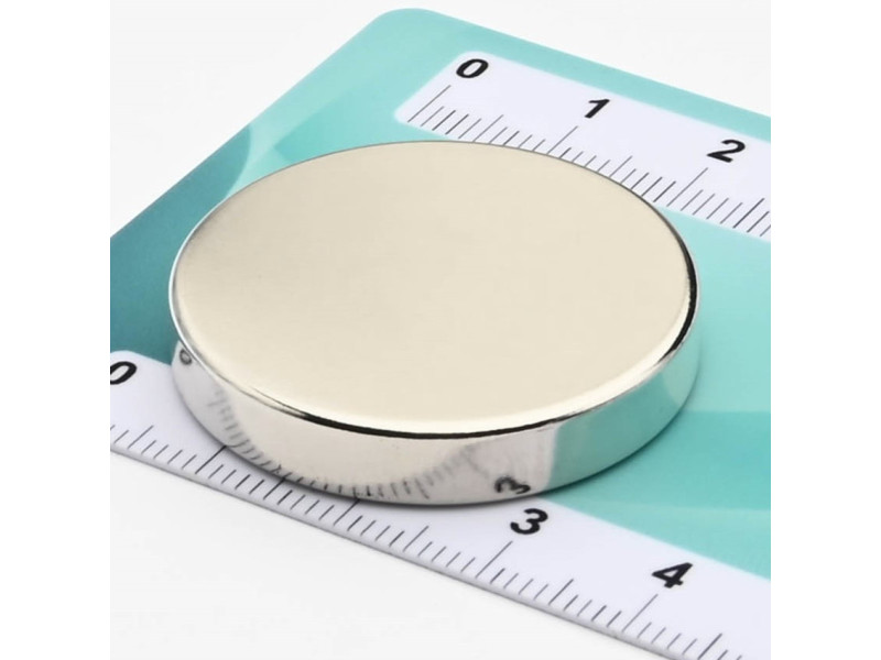 Magnes neodymowy — średnica ⌀33 mm, grubość 6 mm — N38