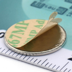 Magnes samoprzylepny, okrągły — średnica ⌀15 mm, wysokość 1 mm — z klejem 3M — neodymowy