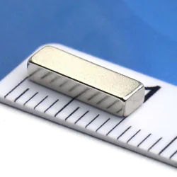 Magnes — długość 10 mm, szerokość 3 mm, wysokość 2 mm — neodymowy (N38) - 007