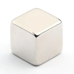 Magnes — długość 10 mm, szerokość 10 mm, wysokość 10 mm — neodymowy (N42) - 009
