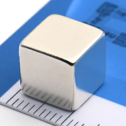 Magnes — długość 10 mm, szerokość 10 mm, wysokość 10 mm — neodymowy (N42) - 007
