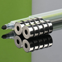 Magnes pierścieniowy — średnica ⌀14,8 mm, otwór ⌀5,2 mm, grubość 5 mm — neodymowy (N38)