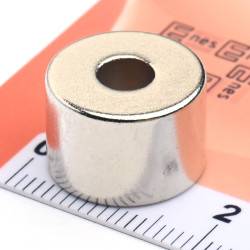 Magnes neodymowy— średnica ⌀14,8 mm, otwór ⌀5,2 mm, grubość 10 mm —  pierścieniowy (N38)