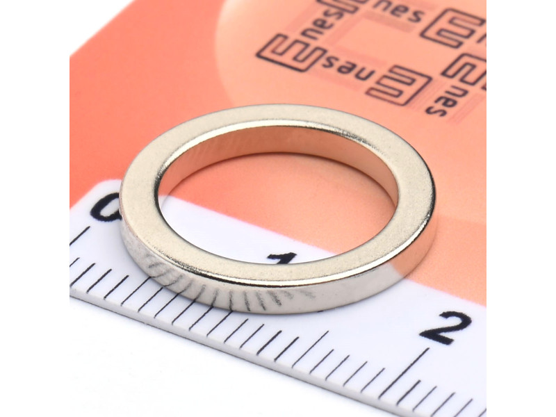 Magnes neodymowy — średnica ⌀16 mm, otwór ⌀12 mm, grubość 2 mm — pierścieniowy (N38)